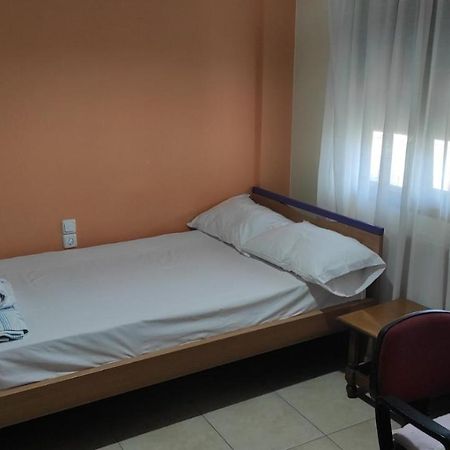 Annashouse Appartement Néa Péramos Buitenkant foto