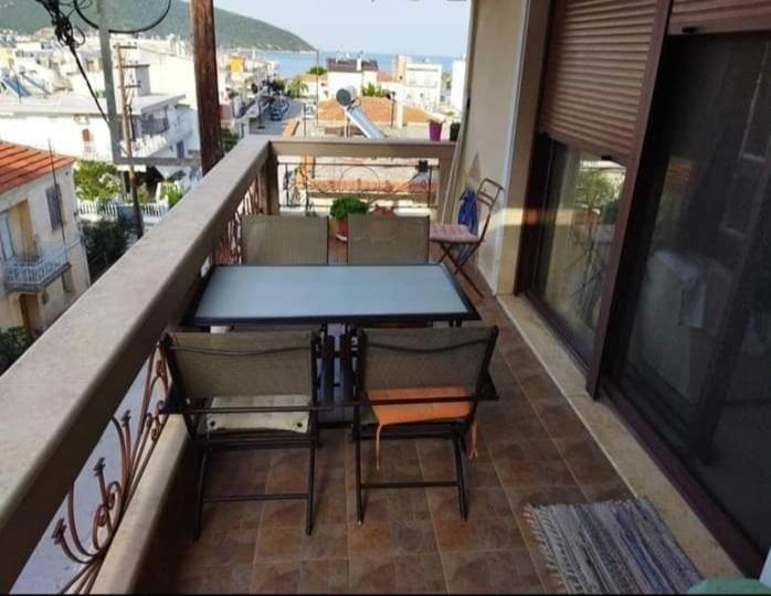 Annashouse Appartement Néa Péramos Buitenkant foto