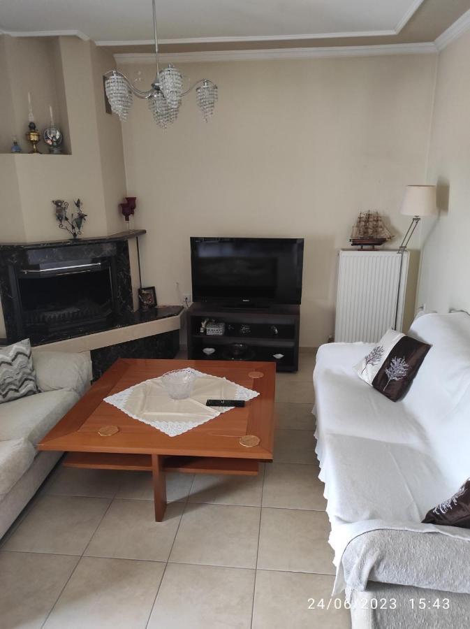 Annashouse Appartement Néa Péramos Buitenkant foto